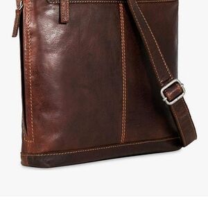 Elegant Brown Leather Crossbody Bag
